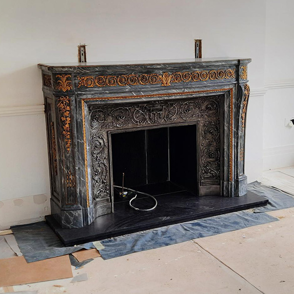 Period fireplaces in listed buildings